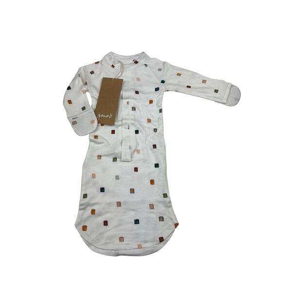 Goumi Kids 24 Hour Convertible sleeper Baby Gown Newborn NWT City Blocks - Picture 2 of 2